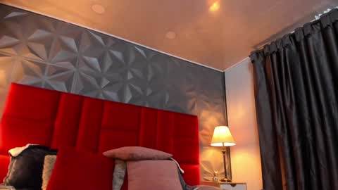 Snapshot of _nicoletteshea_ chatting on January 25, 2025, 3:09 am _nicoletteshea_ online show from January 25, 2025, 3:09 am