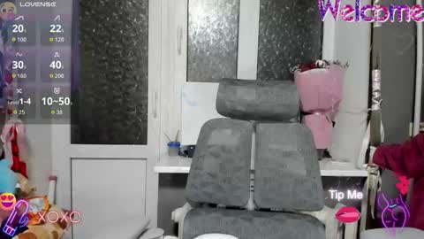 Nika online show from November 23, 2025, 8:30 pm