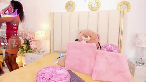  ninafox online show from March 14, 2026, 8:14 pm