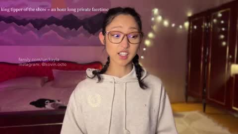 Snapshot of _octopussy_ chatting on February 15, 2025, 4:25 am Mikayla online show from February 15, 2025, 4:25 am