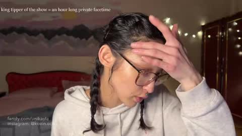 Snapshot of _octopussy_ chatting on February 15, 2025, 7:27 am Mikayla online show from February 15, 2025, 7:27 am