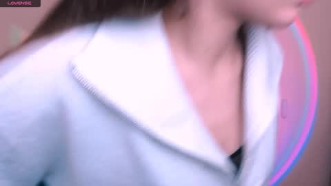 Olivia online show from December 1, 2025, 1:16 pm