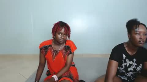 Snapshot of _prettyred chatting on October 3, 2025, 6:27 pm _prettyred online show from October 3, 2025, 6:27 pm