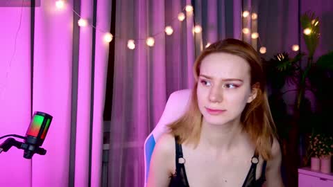 Snapshot of _ramona__ chatting on December 31, 2024, 5:22 am im Amy online show from December 31, 2024, 5:22 am