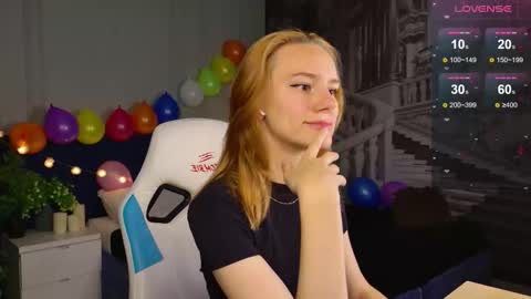 Snapshot of _ramona__ chatting on September 18, 2025, 6:15 am im Amy online show from September 18, 2025, 6:15 am