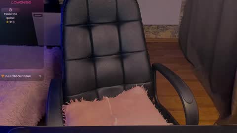 Snapshot of _red__fox__ chatting on December 4, 2024, 10:30 pm _red__fox__ online show from December 4, 2024, 10:30 pm