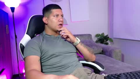 Snapshot of _robertobaggio chatting on May 12, 2026, 12:35 pm Roberto online show from May 12, 2026, 12:35 pm