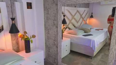 Snapshot of _saara_evans_ chatting on October 2, 2025, 8:16 pm Sara online show from October 2, 2025, 8:16 pm