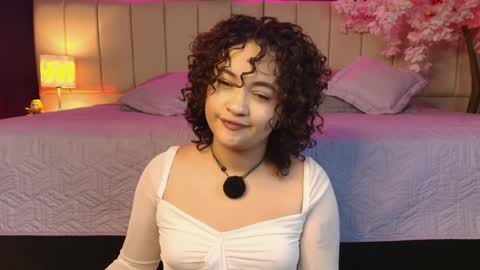 Sara online show from April 12, 2026, 3:55 am