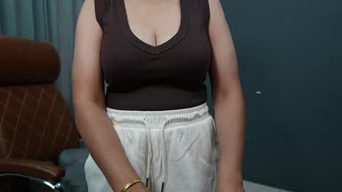 Snapshot of _savy_ chatting on June 4, 2026, 7:25 am Savreen online show from June 4, 2026, 7:25 am