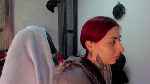 Selene online show from February 4, 2026, 1:00 am