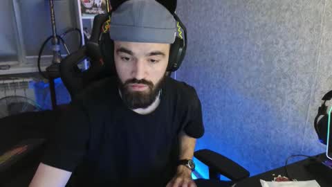 Ask me online show from October 30, 2025, 2:13 am