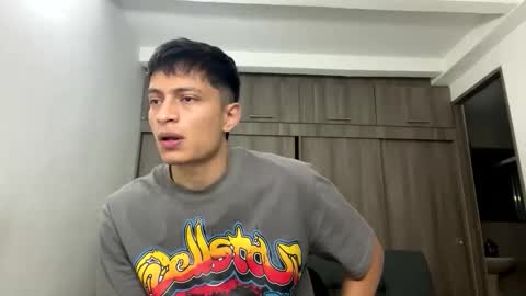 Juan Pablo-independent model online show from February 11, 2026, 5:45 am