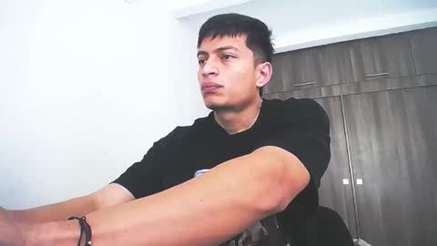 Juan Pablo-independent model online show from February 16, 2026, 5:31 pm