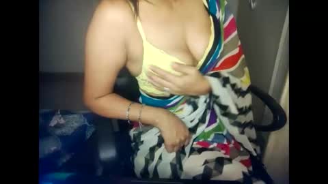 _shalini_0 online show from September 26, 2025, 5:50 pm