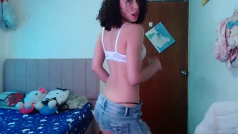 Snapshot of _shanellxxx chatting on February 21, 2026, 1:45 pm _shanellxxx online show from February 21, 2026, 1:45 pm