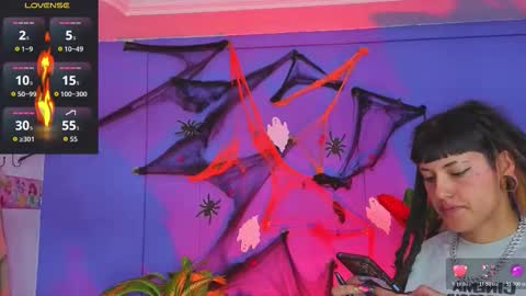 _sharlotte777 online show from October 29, 2025, 2:52 pm