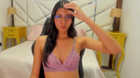 Snapshot of _skinnydoll chatting on September 11, 2025, 12:55 am Lana  online show from September 11, 2025, 12:55 am