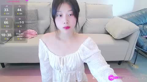 winni online show from October 2, 2025, 4:08 am
