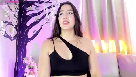    640  200   online show from September 9, 2025, 7:35 pm