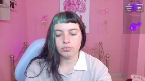 Sofia  online show from June 9, 2026, 1:23 pm