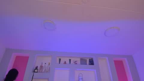 Sofia Miller online show from February 25, 2026, 3:49 am