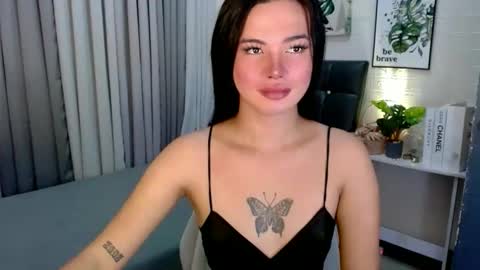 _sophie_69 online show from October 25, 2025, 2:02 pm