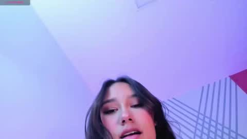 Sophie  online show from September 30, 2025, 7:08 pm