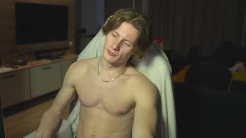 OLIVERpvt is open online show from February 15, 2025, 3:31 am