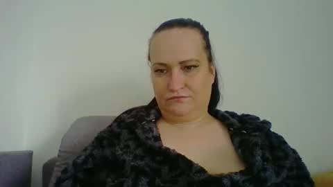Melisa online show from October 31, 2025, 9:10 am
