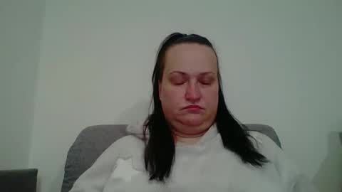 Melisa online show from November 2, 2025, 5:10 am