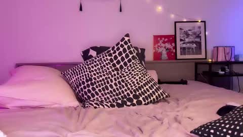 Ann online show from December 21, 2025, 11:39 am