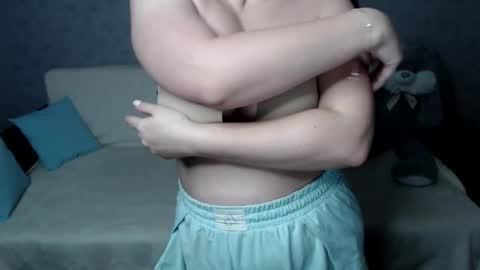 Lana online show from December 14, 2025, 5:57 am