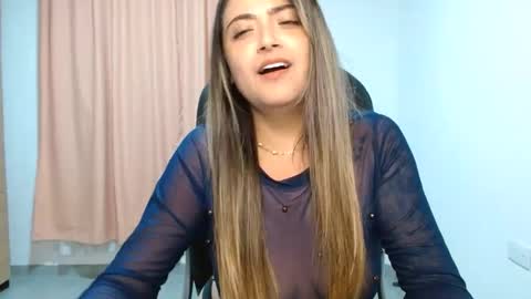 Snapshot of _sweet_rachel chatting on December 13, 2024, 3:16 am Rachel online show from December 13, 2024, 3:16 am