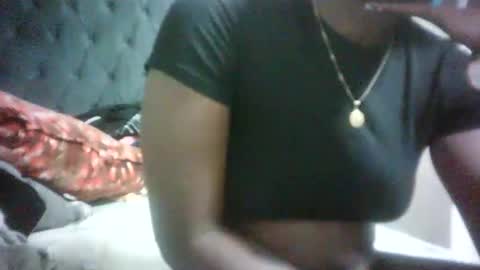 Snapshot of _sweetberry95 chatting on February 21, 2025, 5:20 pm Talia online show from February 21, 2025, 5:20 pm