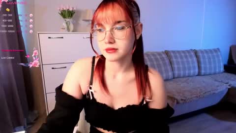 _sweetiemary_ online show from March 29, 2026, 2:44 am