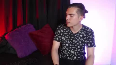 Snapshot of _tattoo_couple chatting on January 25, 2025, 5:08 pm online show from January 25, 2025, 5:08 pm