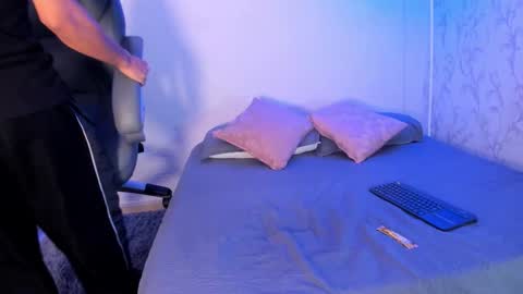 _taylorblack online show from January 13, 2026, 11:37 am