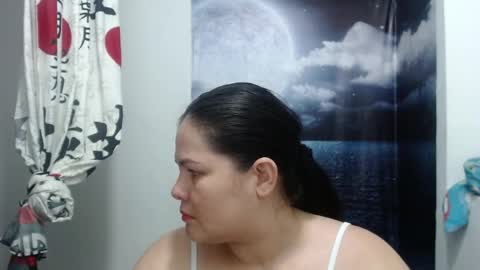 Snapshot of _thamaraa_ chatting on April 10, 2026, 1:11 am Tamara online show from April 10, 2026, 1:11 am