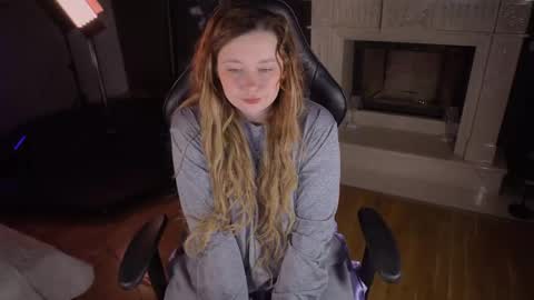 Snapshot of _that_witch_ chatting on April 12, 2026, 5:34 am MIRA online show from April 12, 2026, 5:34 am