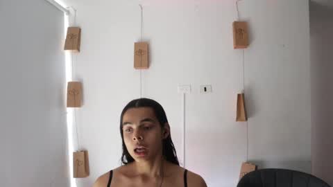 Anastasia Vahos online show from February 13, 2025, 6:27 pm