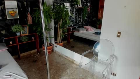 _valentina_69 online show from October 14, 2025, 2:51 pm