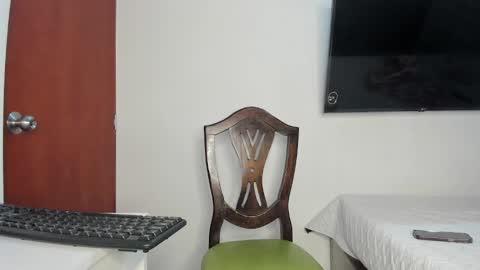 _valentina_69 online show from June 7, 2026, 12:15 am