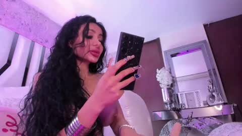 valeria jade online show from March 1, 2025, 8:45 am