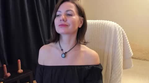 _vallylove online show from January 11, 2026, 11:43 pm