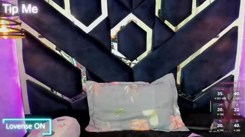   Vermeil   online show from October 26, 2025, 5:30 pm