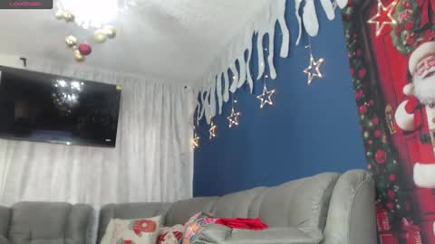 Veronica  online show from December 7, 2024, 8:27 pm