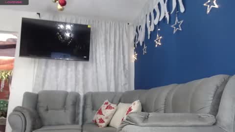 Veronica  online show from December 10, 2024, 9:43 pm