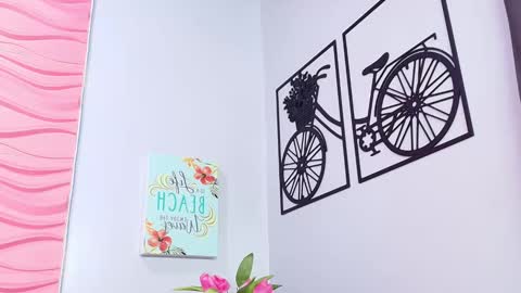 Veronica  online show from February 19, 2025, 5:38 am