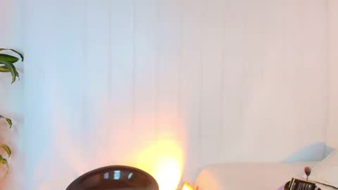 Snapshot of _victoria_foxx_ chatting on February 8, 2026, 11:30 pm Victoria Fox online show from February 8, 2026, 11:30 pm